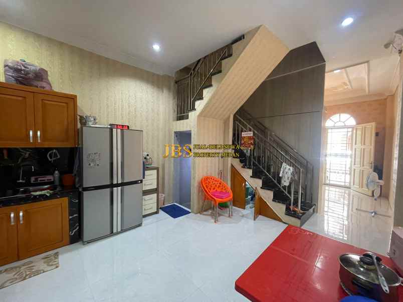 dijual rumah komplek cemara asri jalan