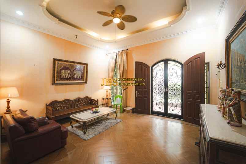 dijual rumah komplek cemara asri jalan