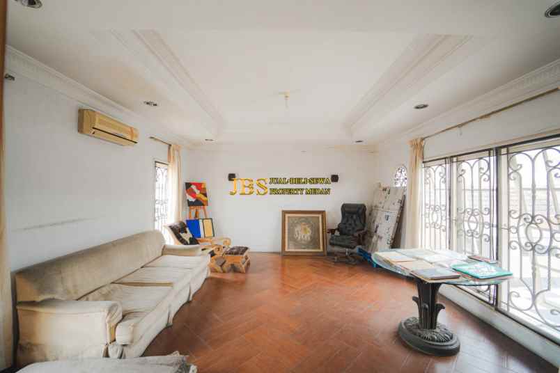 dijual rumah komplek cemara asri jalan