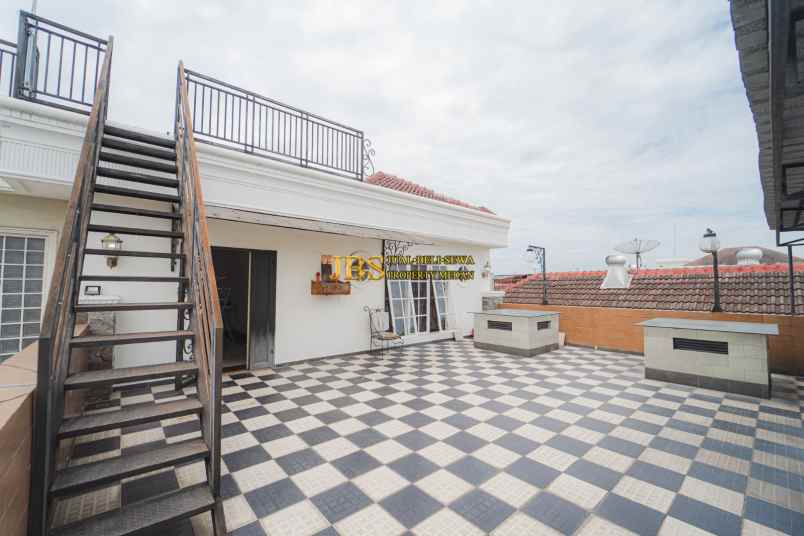 dijual rumah komplek cemara asri jalan