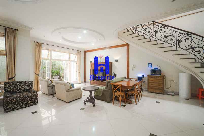 dijual rumah komplek cemara asri jalan