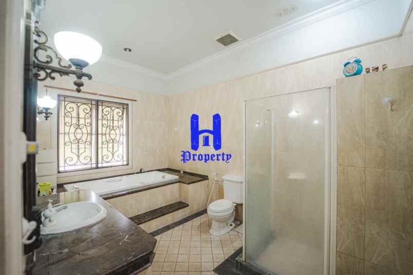 dijual rumah komplek cemara asri jalan