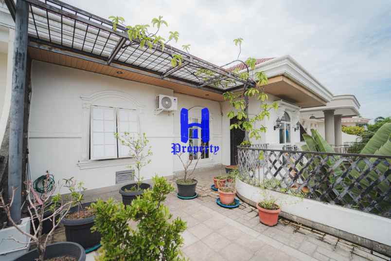 dijual rumah komplek cemara asri jalan