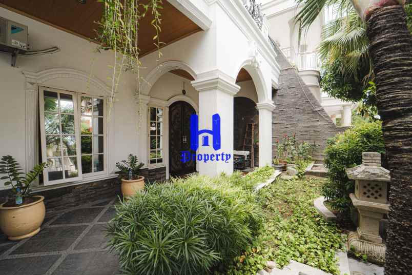 dijual rumah komplek cemara asri jalan