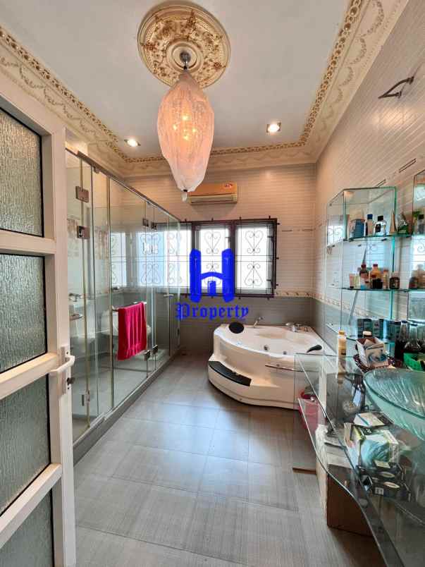 dijual rumah komplek cemara asri jalan