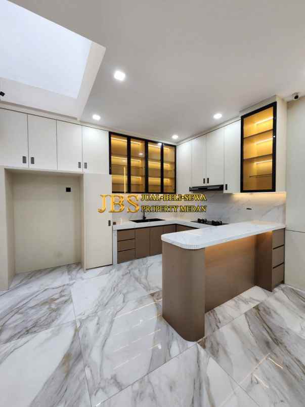 dijual rumah komplek cemara asri jalan