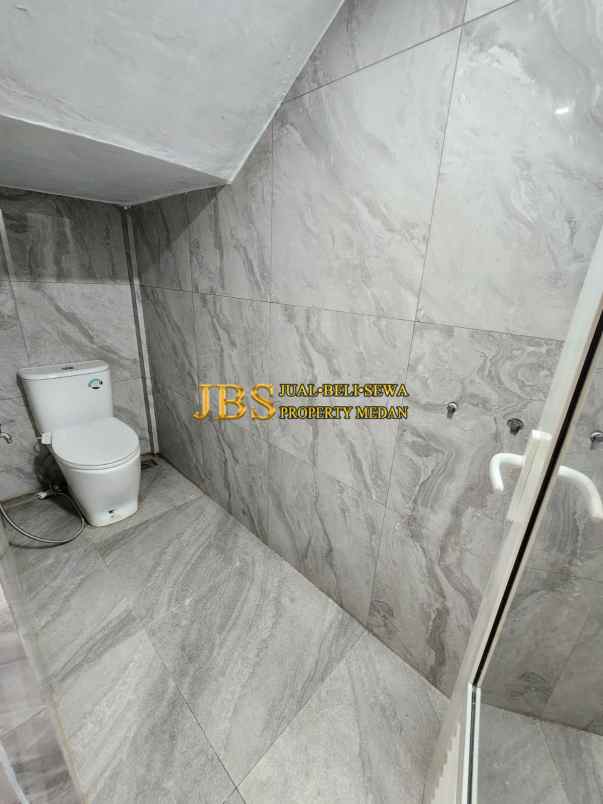 dijual rumah komplek cemara asri jalan