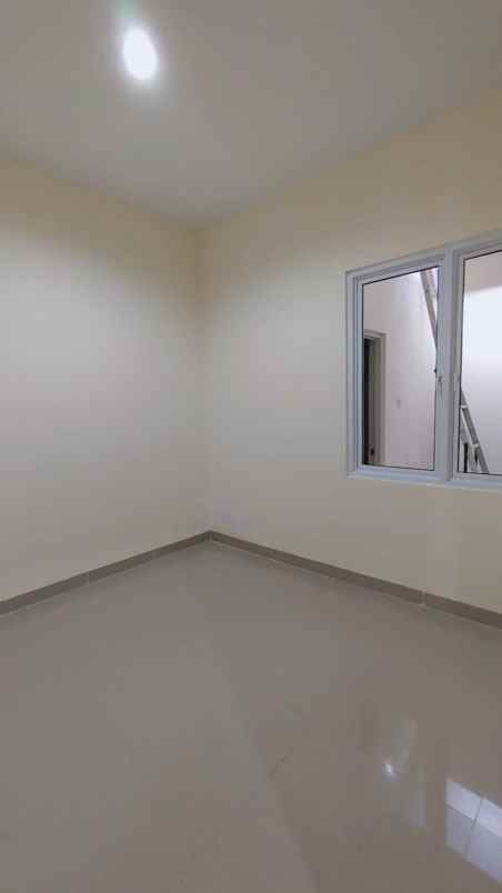 dijual rumah komplek cendana residence