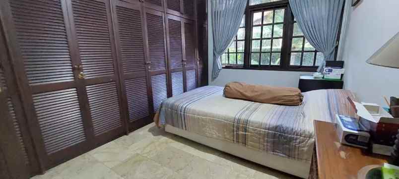 dijual rumah komplek cisitu indah dago