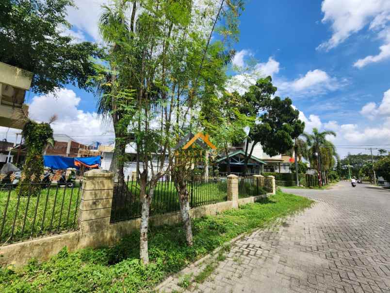 dijual rumah komplek citra wisata