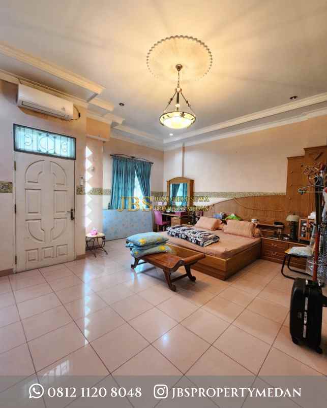 dijual rumah komplek griya riatur jalan