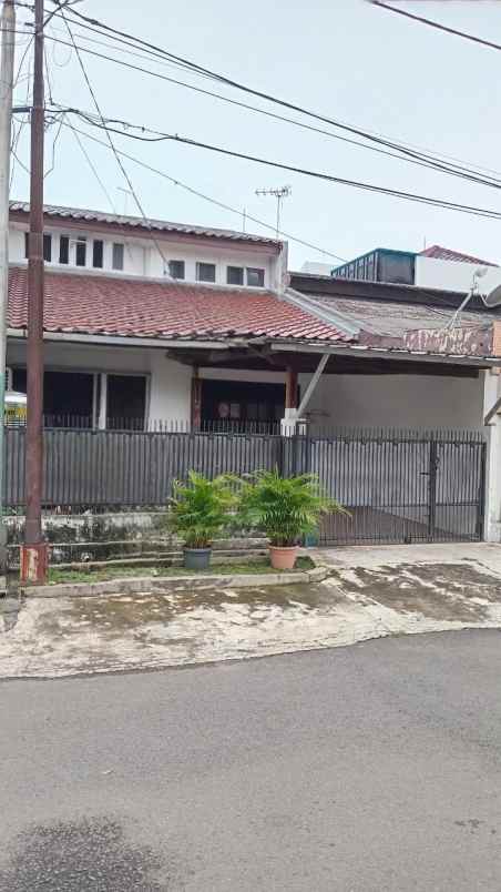dijual rumah komplek ptb kimia farma
