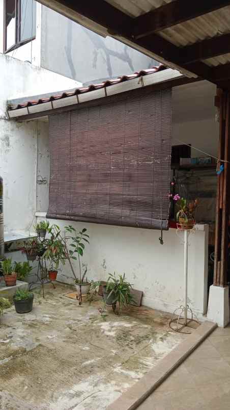 dijual rumah komplek ptb kimia farma
