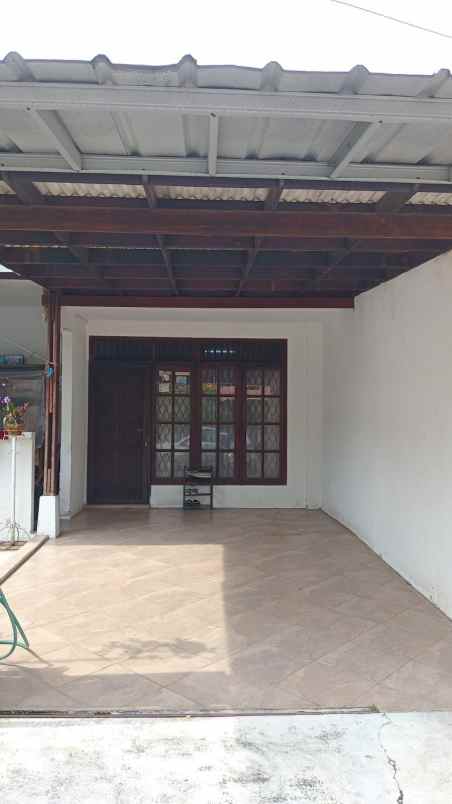 dijual rumah komplek ptb kimia farma