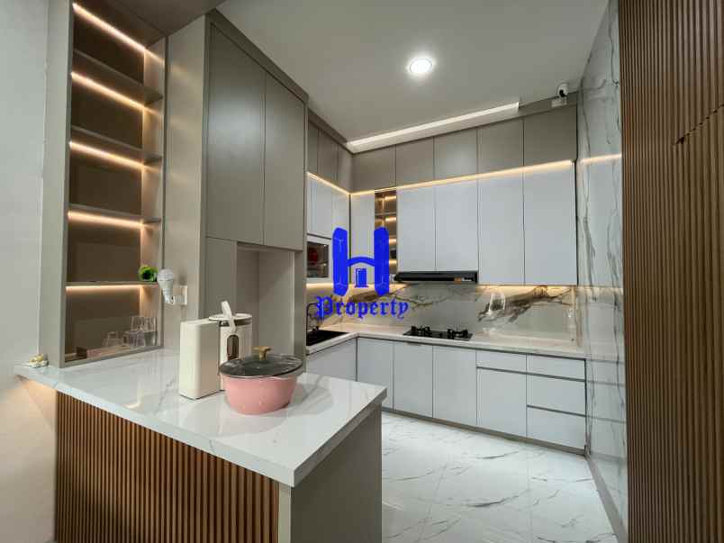 dijual rumah komplek ringroad ville