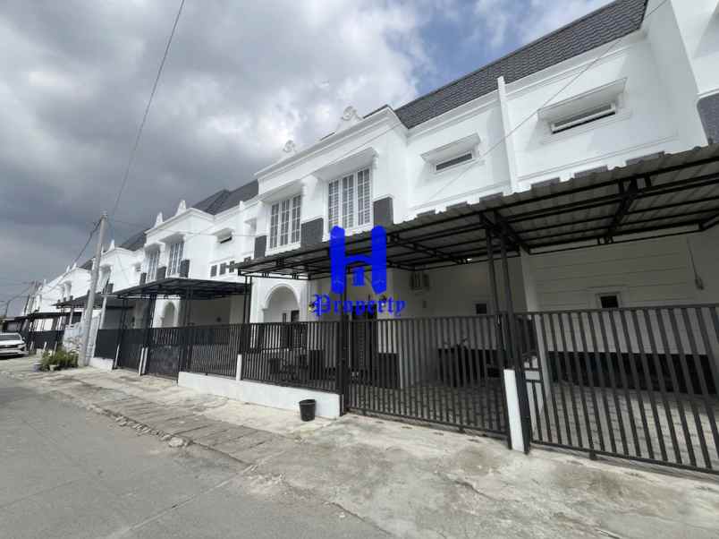 dijual rumah komplek ringroad ville