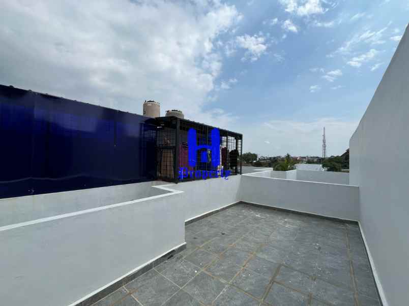 dijual rumah komplek ringroad ville