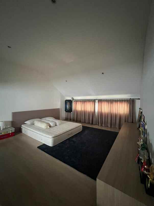 dijual rumah kompleks sekneg kebayoran lama