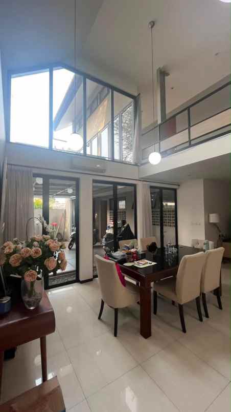 dijual rumah kompleks sekneg kebayoran lama