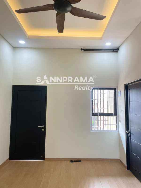 dijual rumah kukusan