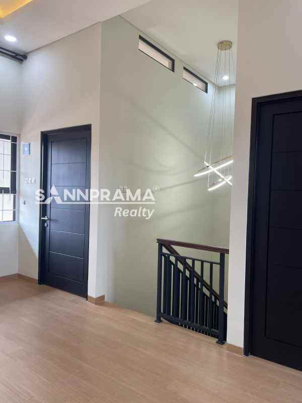 dijual rumah kukusan