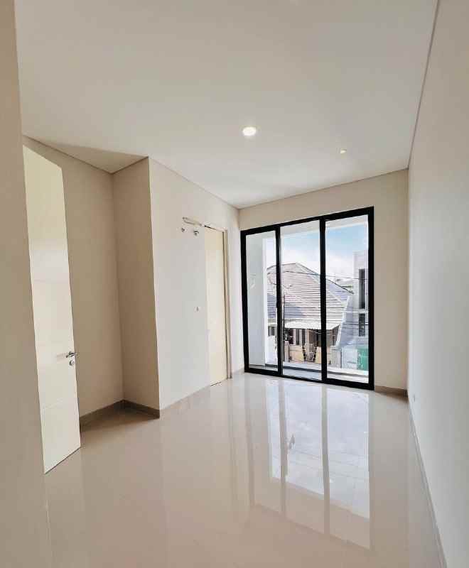 dijual rumah lebak arum surabaya