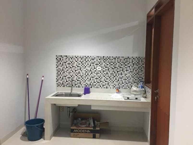 dijual rumah lengkong bandung