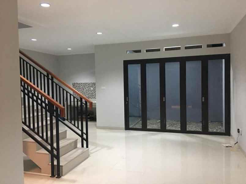 dijual rumah lengkong bandung