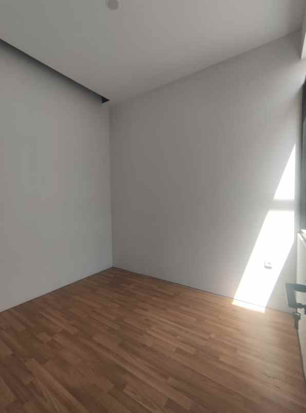 dijual rumah leuwisari