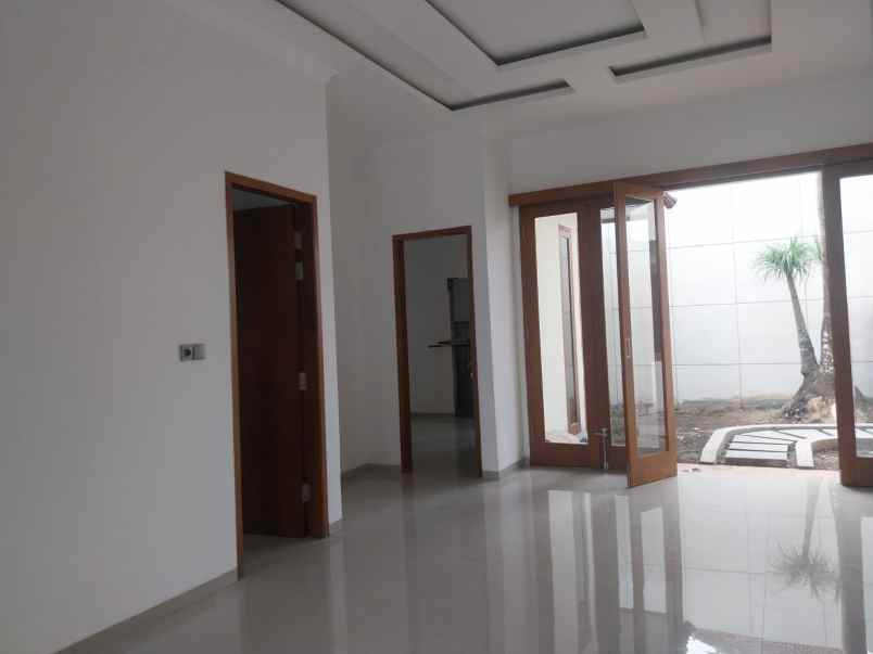 dijual rumah lokasi sulfat kota malang