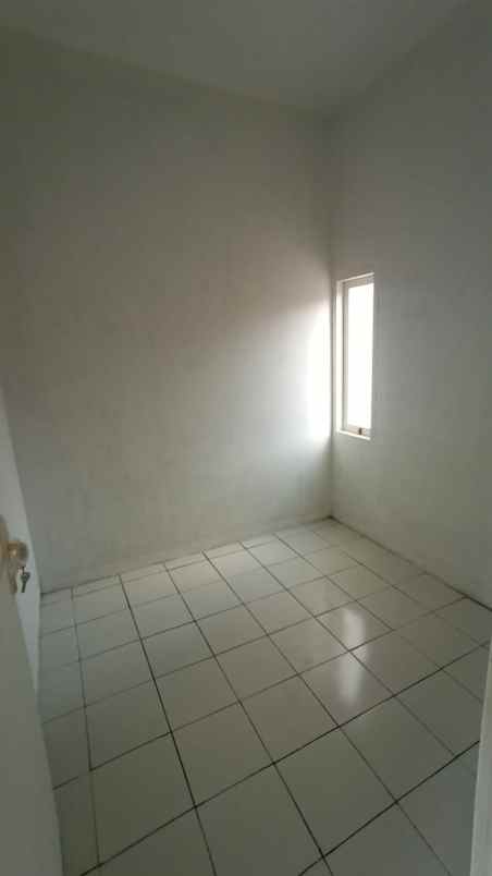 dijual rumah majalaya