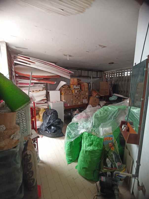 dijual rumah manyar kertoarjo