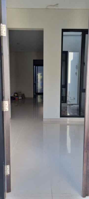 dijual rumah medokan asri