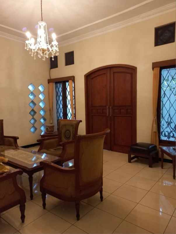 dijual rumah medokan asri barat