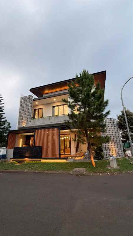 dijual rumah mewah citraraya cikupa tangerang