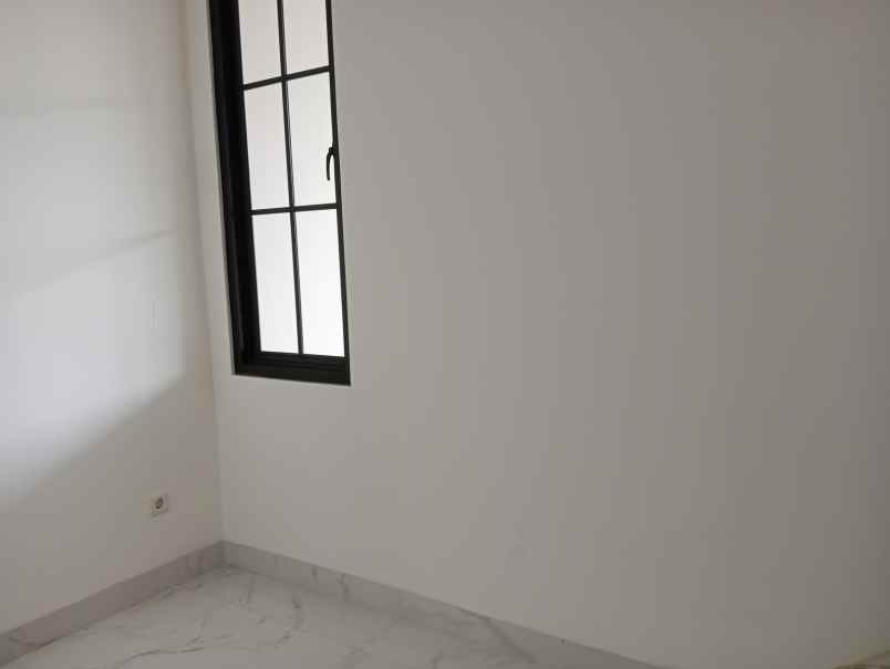 dijual rumah minimalis dekat pintu tol kukusan depok