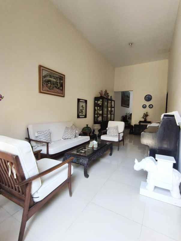 dijual rumah mojokidul