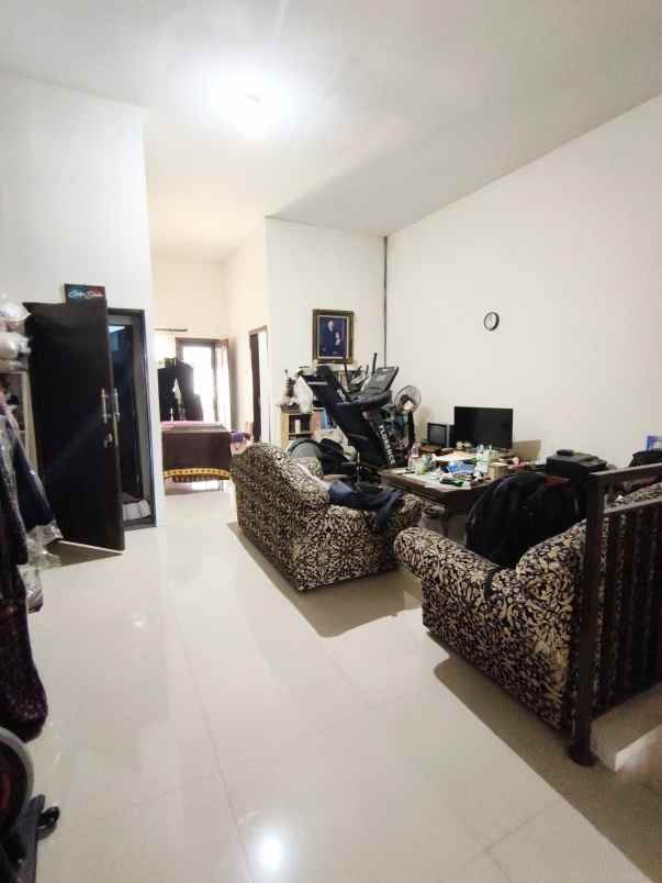 dijual rumah mojokidul