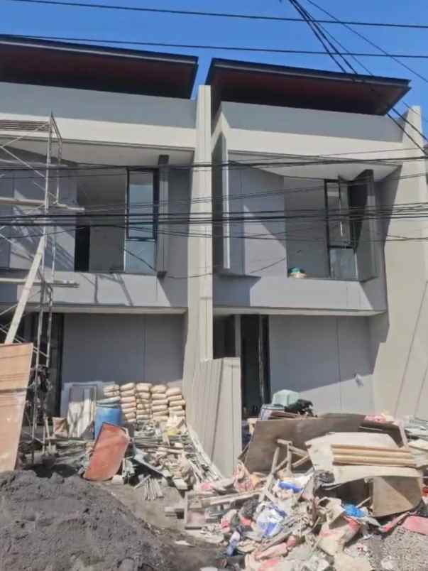 dijual rumah mulyosari