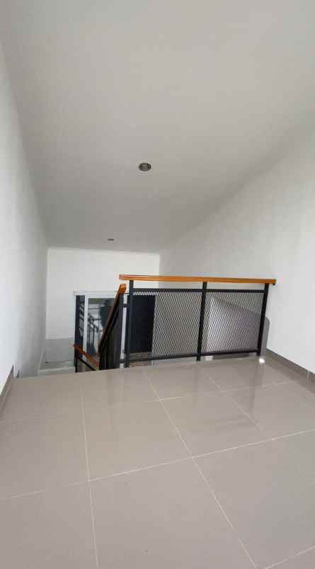 dijual rumah mustikajaya