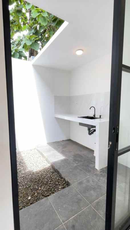 dijual rumah mustikajaya