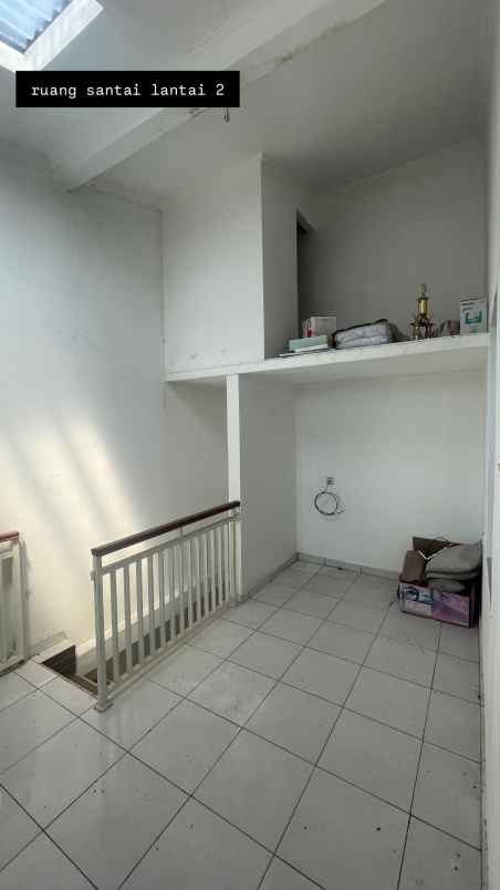 dijual rumah mutiara gading city