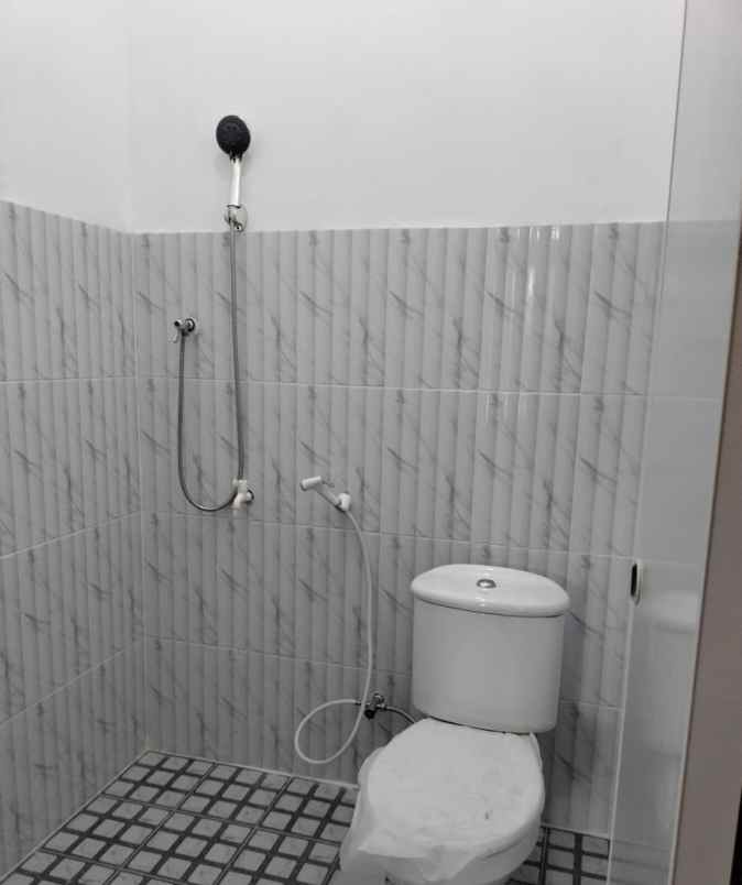 dijual rumah ngemplak