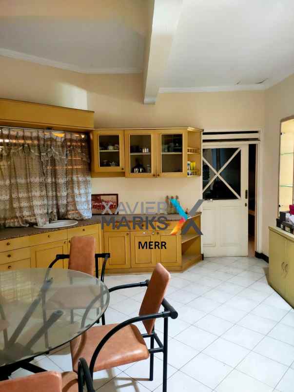 dijual rumah nirwana executive