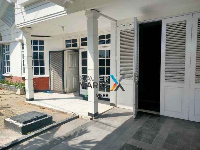 dijual rumah nirwana executive
