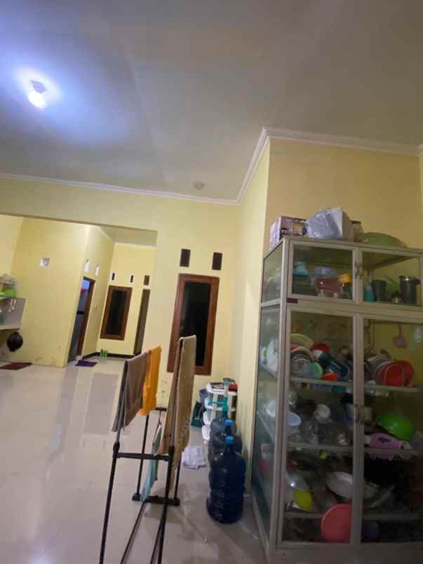 dijual rumah nogotirto