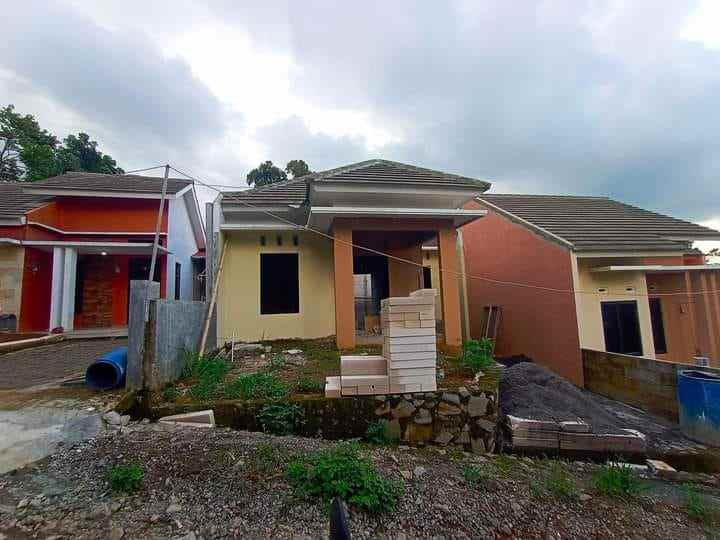 dijual rumah pakintelan