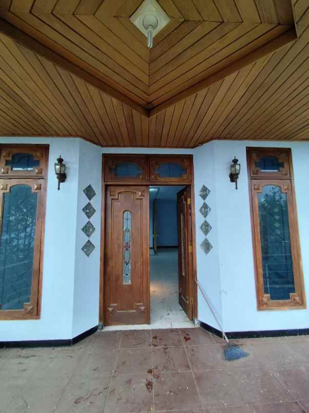 dijual rumah panderman hill