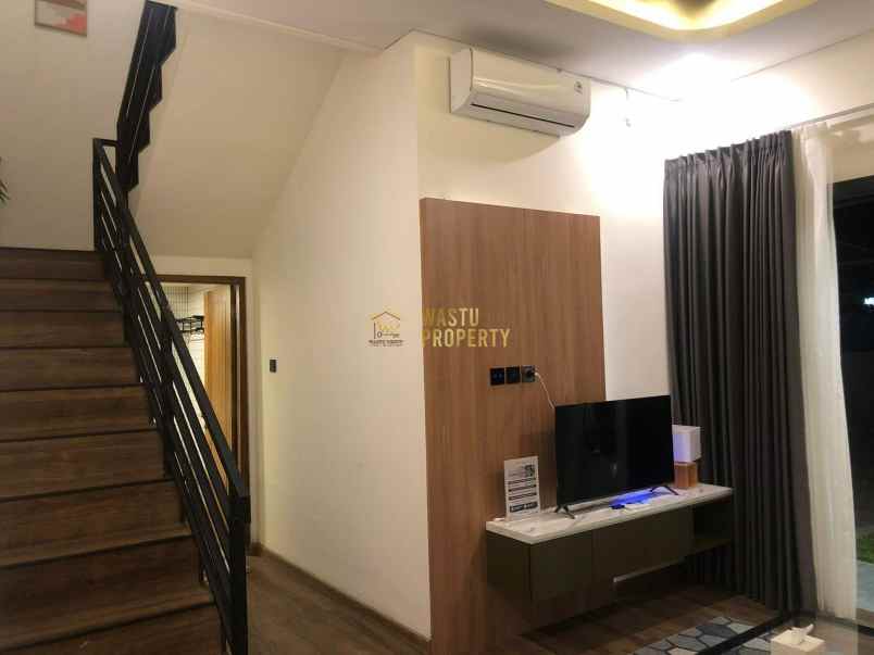 dijual rumah pandes panggungharjo kec