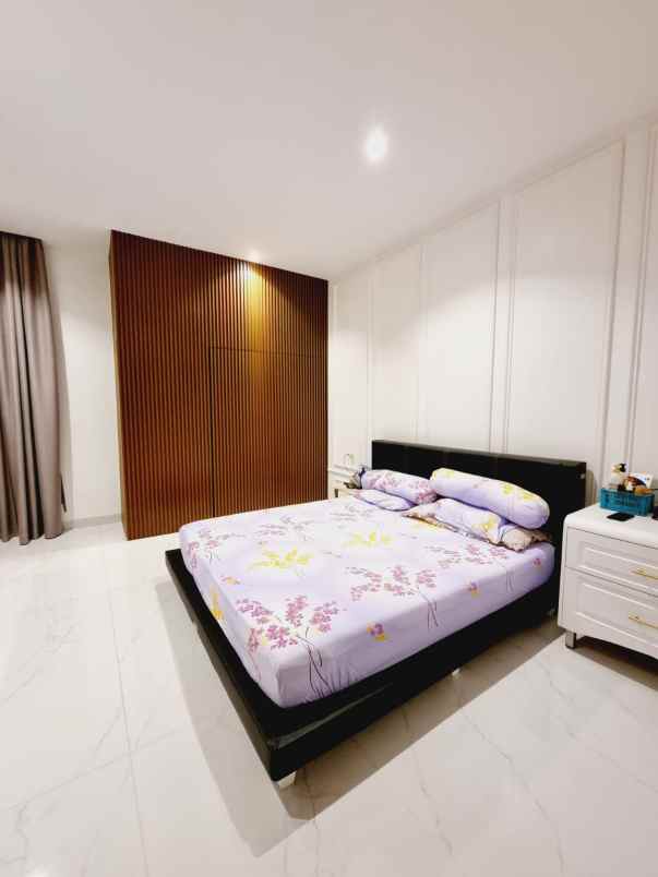 dijual rumah pangkalan asem cempaka